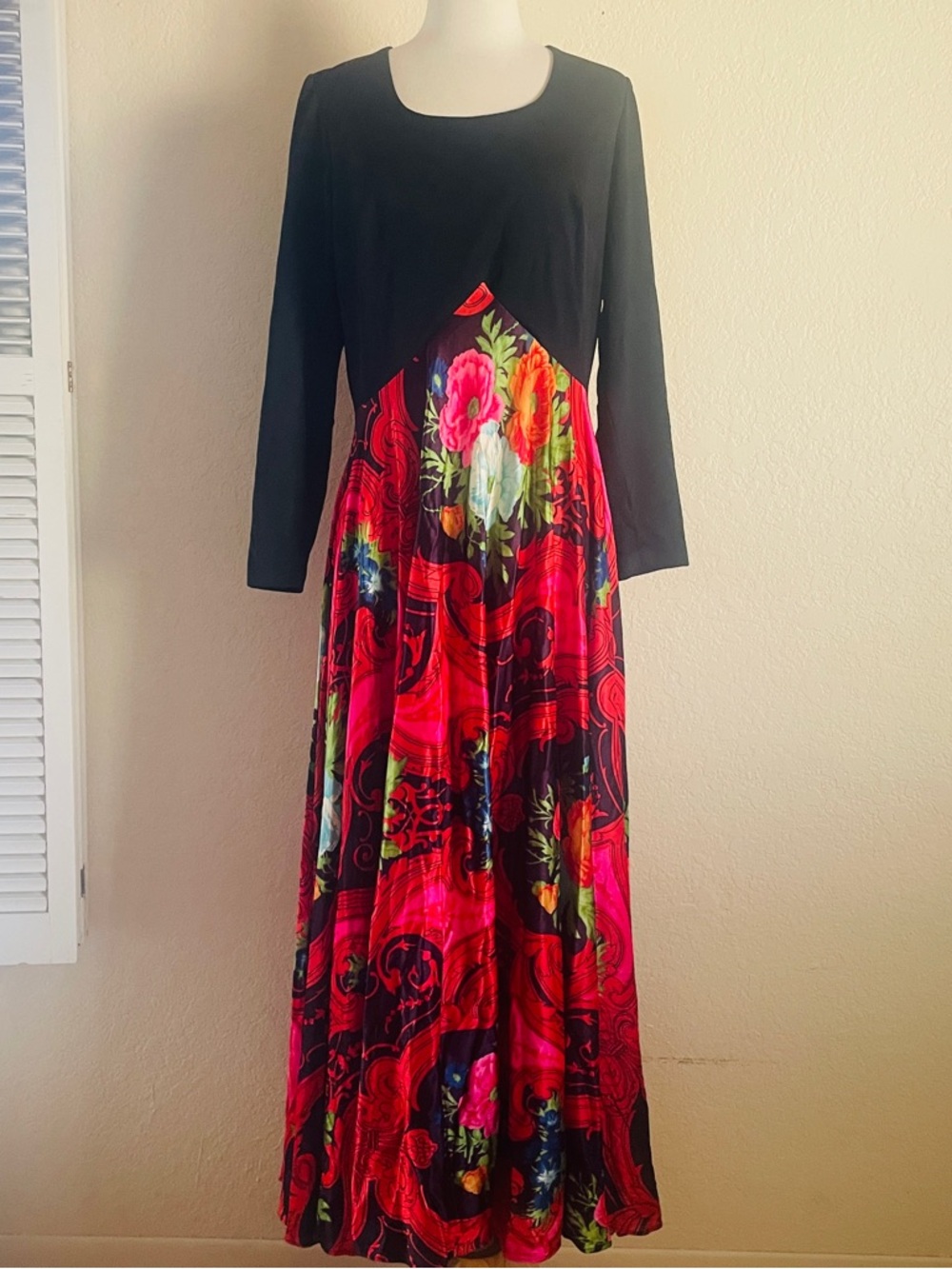 Vintage 70’s Montgomery Ward Floral Maxi Dress